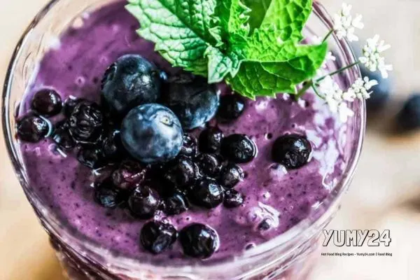 Low-Calorie Blueberry Smoothie A Nutritious Drink Food