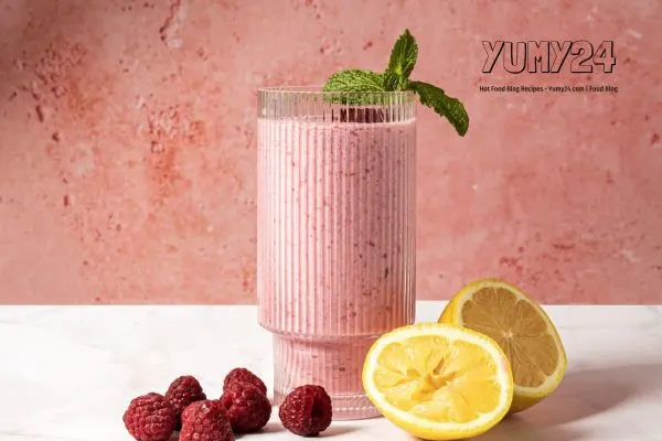 Tropical Raspberry Smoothie Recipe for Summer | yumy24.com