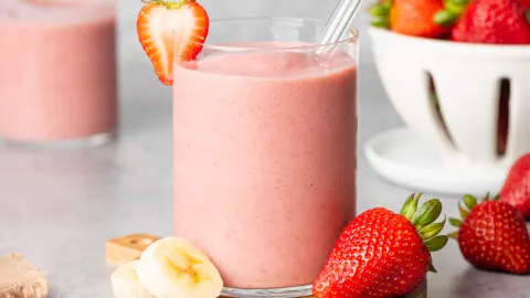 Strawberry Smoothie: A Sweet and Nutritious Delight