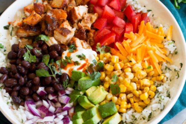 Easy and Healthy Burrito Bowl Recipe | Yumy24.com 2024