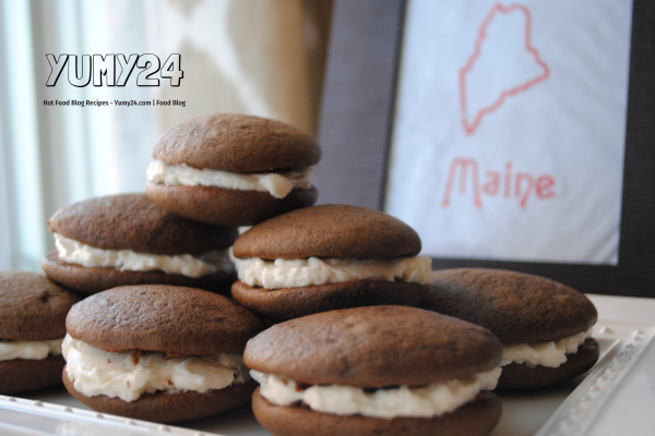 Delicious Homemade Whoopie Pie Recipe & History — Yumy24